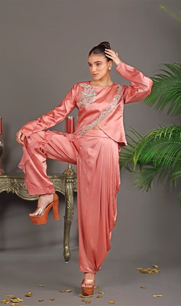 Onion Pink Suit (LN0085)