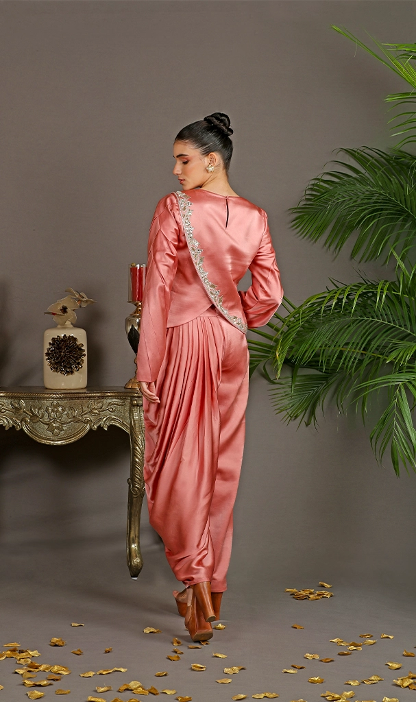 Onion Pink Suit (LN0085)