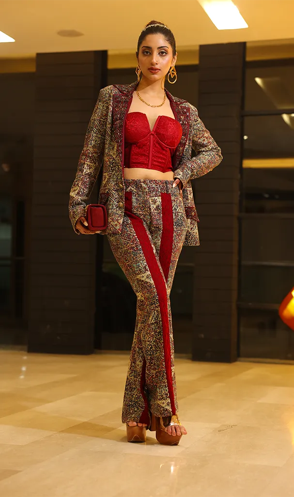 Printed Georgette Cordset with Ruby red corset (LN00116)